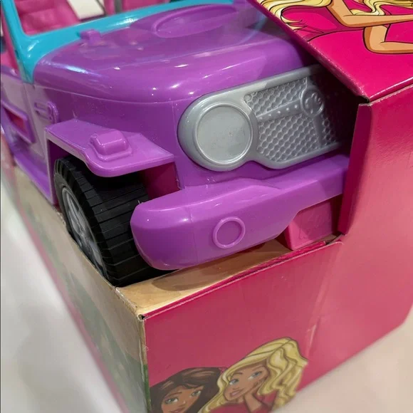 Barbie Pink Convertible Jeep with Accents - Picture 4 of 6